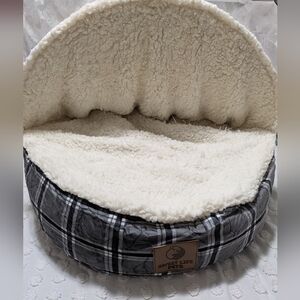 Sweet Life Pets Hooded Cave Bed – Grey Plaid Sherpa, Small Dog/Cat